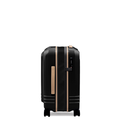 Roam Designer Collection Front Pocket Carry-On Expandable 22"