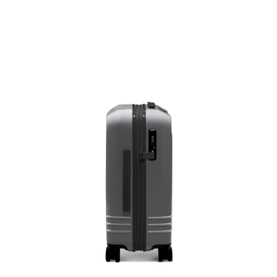 Roam Designer Collection Carry-On Expandable 22"