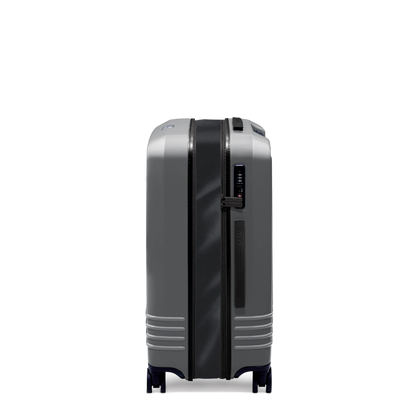 Roam Designer Collection Check-in Expandable 26"