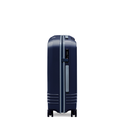 Roam Designer Collection Check-In 26"