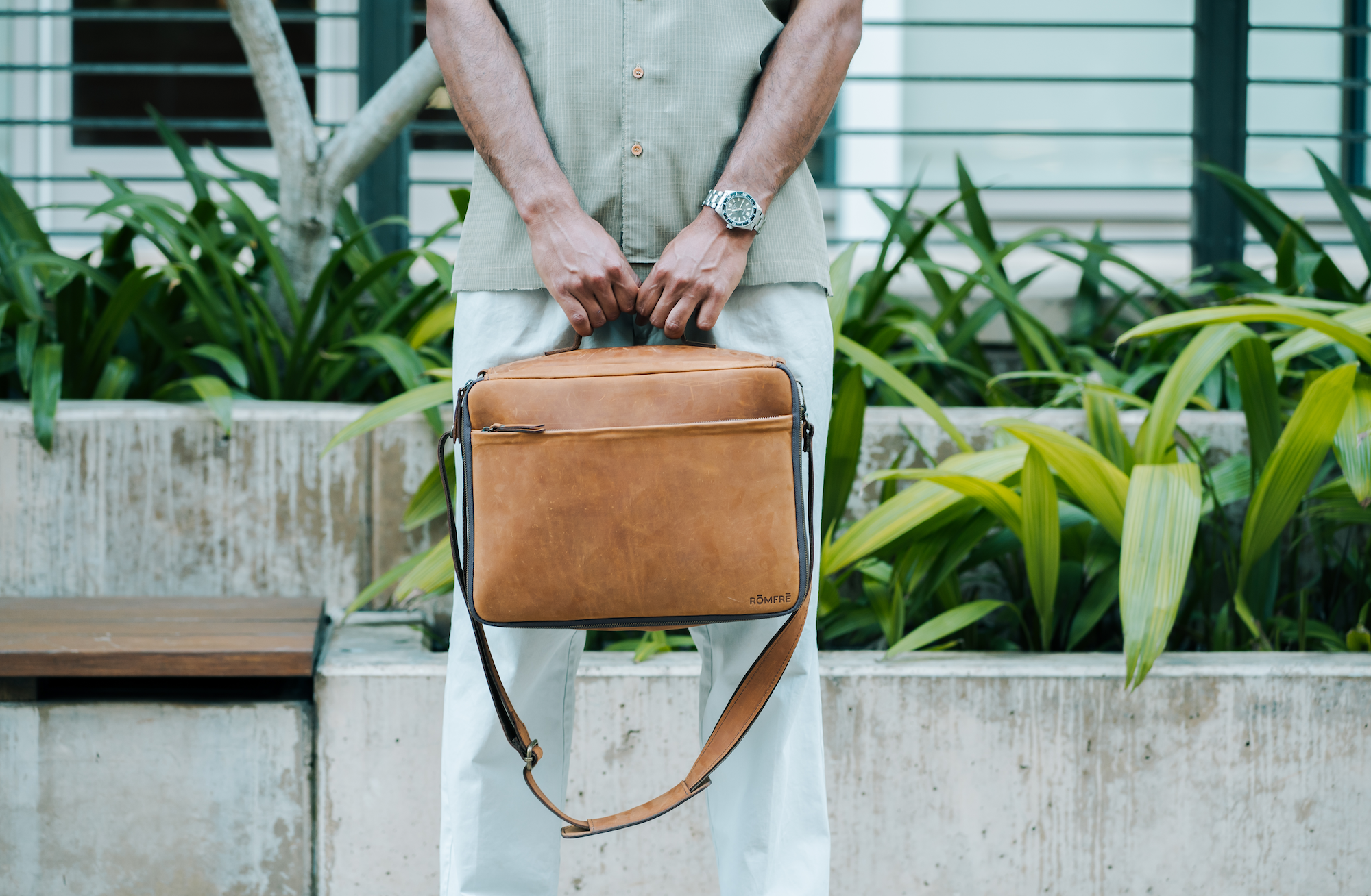 Hilo Camera Travel Bag