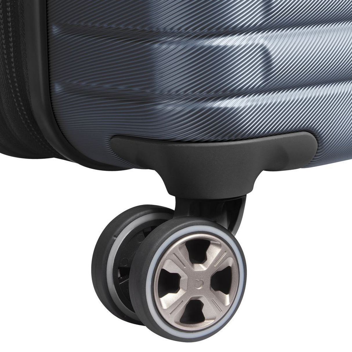 Maleta extensible giratoria vertical de 24"