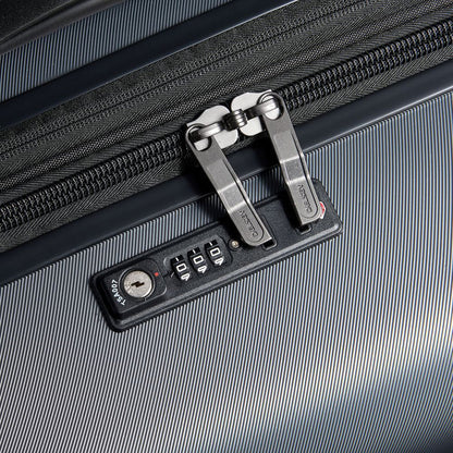 Delsey Cruise 3.0 Expandable Spinner Large 28"