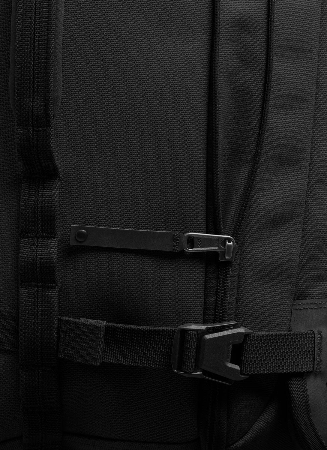 Eagle Creek Gear Warrior XE 4-Wheel International Carry-On