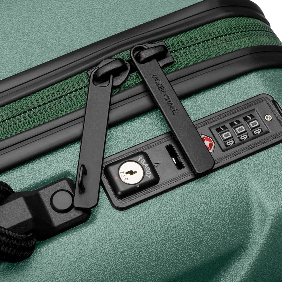 Eagle Creek Tarmac 4 Wheeled Luggage