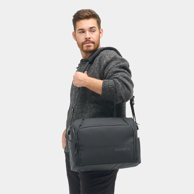 Nomatic Messenger Bag