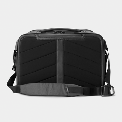 Nomatic Messenger Bag