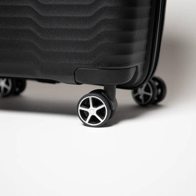 24-inch Black Hardcase Roller Luggage