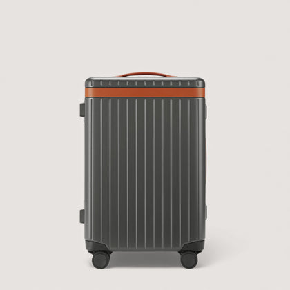 Carl Friedrik Hybrid Hardside Spinner