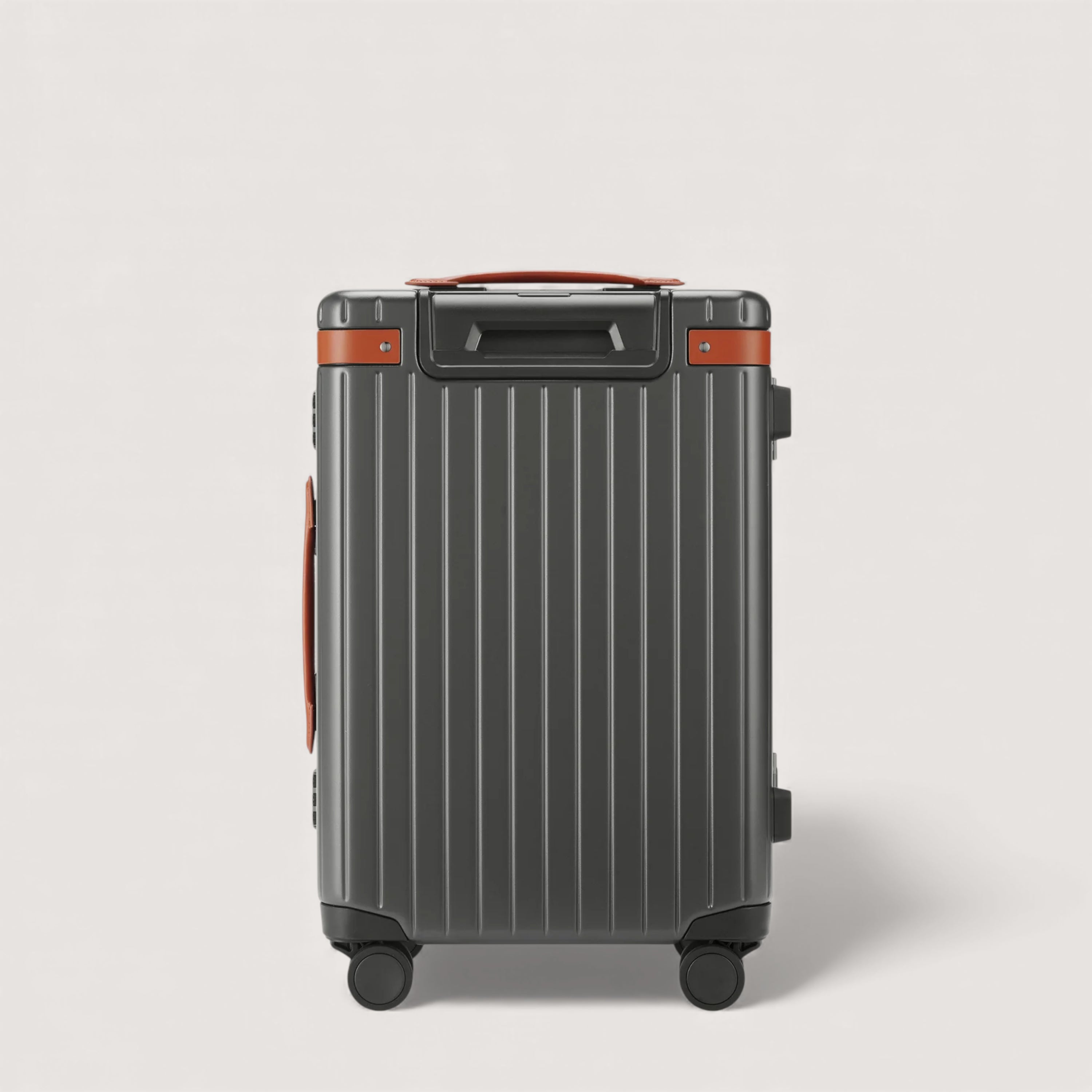 Carl Friedrik Hybrid Hardside Spinner