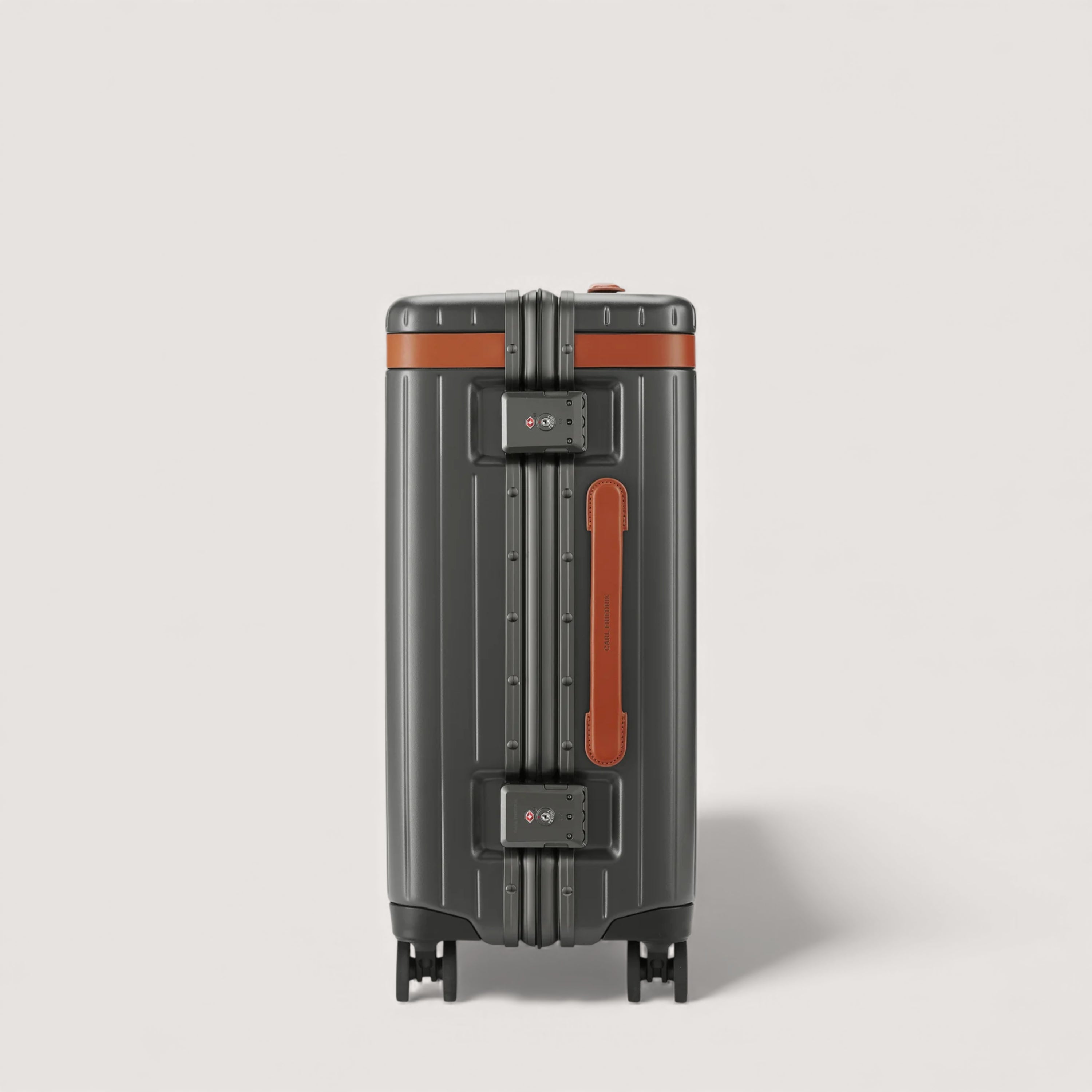 Carl Friedrik Hybrid Hardside Spinner