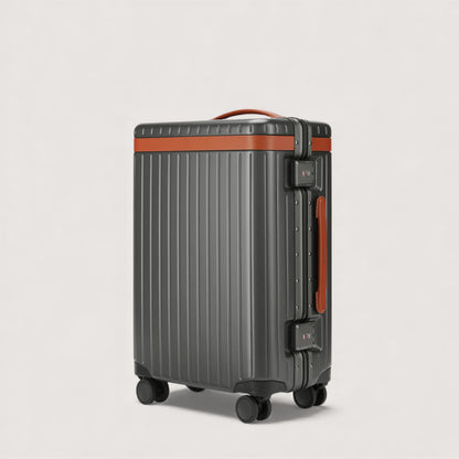 Carl Friedrik Hybrid Hardside Spinner