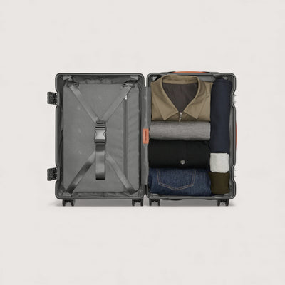 Carl Friedrik Hybrid Hardside Spinner