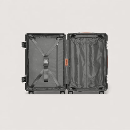 Carl Friedrik Hybrid Hardside Spinner