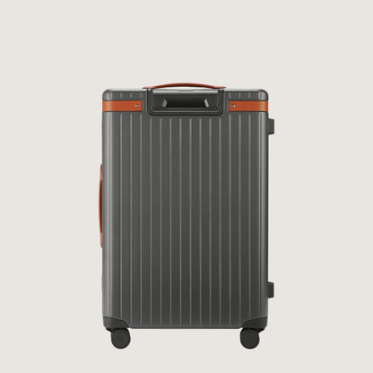 Carl Friedrik Hybrid Hardside Spinner