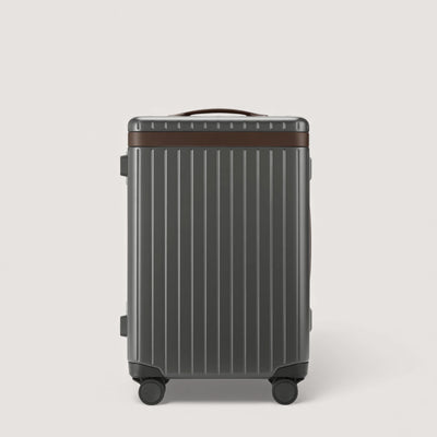 Carl Friedrik Hybrid Hardside Spinner