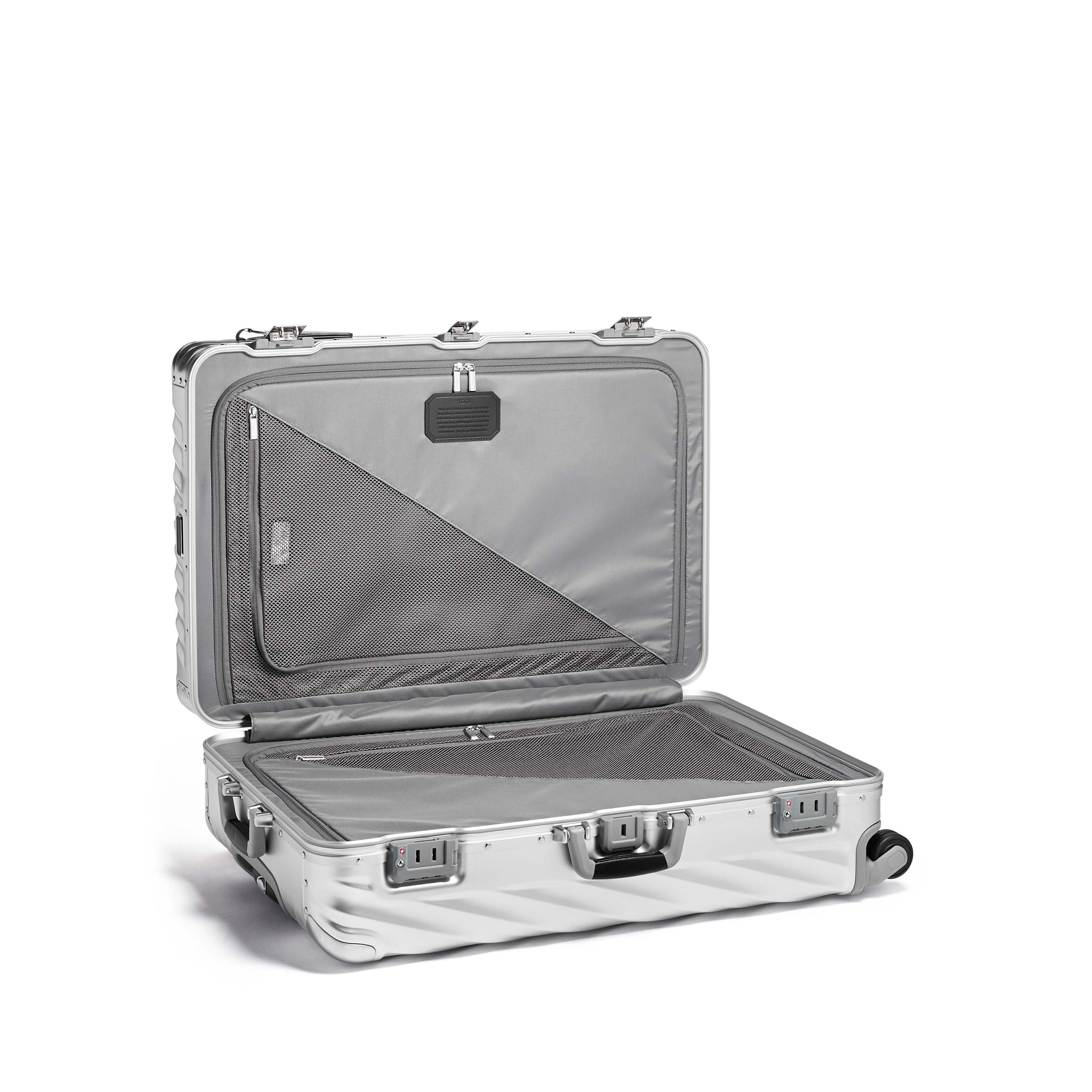 Tumi 19 Degree Aluminum Extended Trip Expandable P/C
