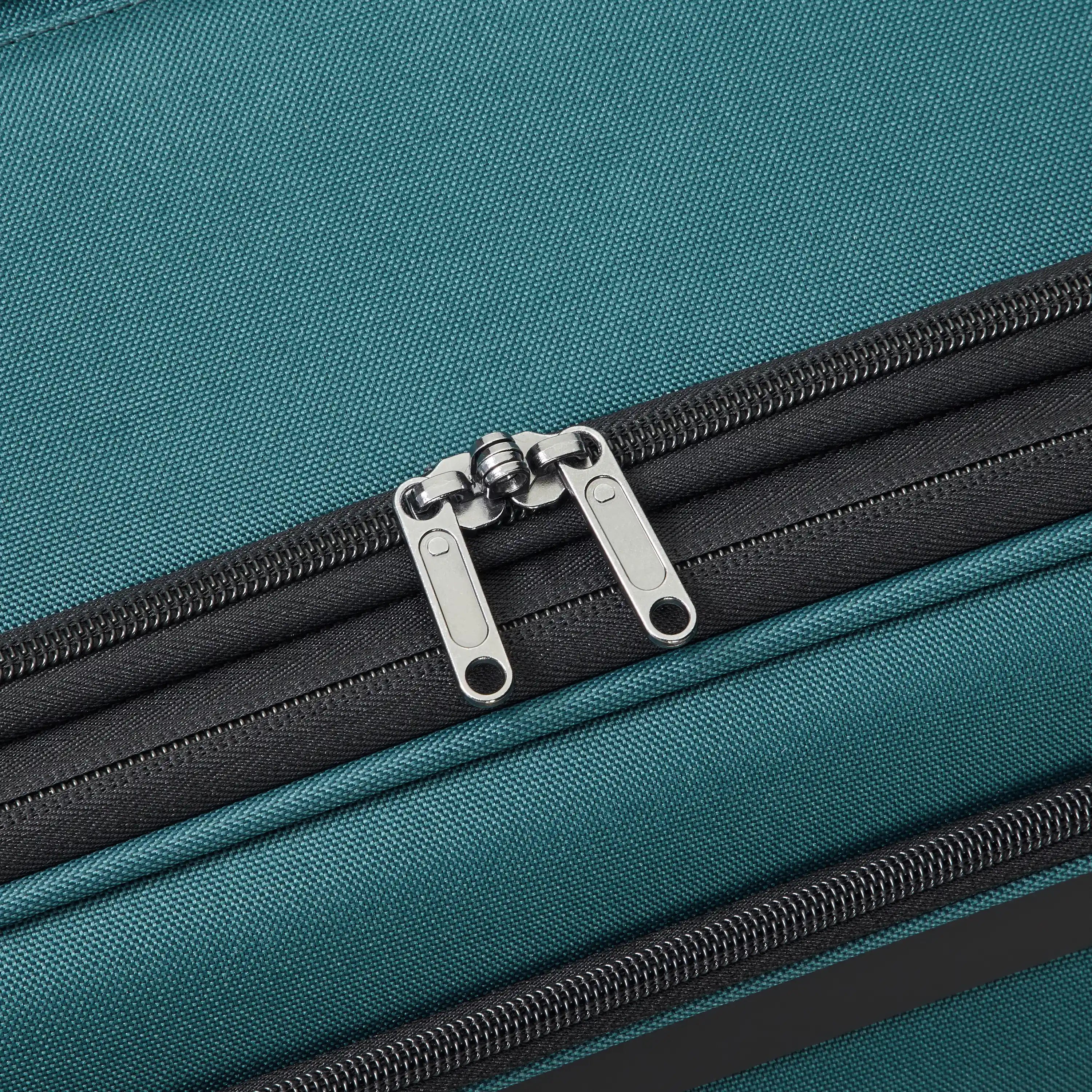 Delsey Sky Max 3.0 Expandable Spinner 28"