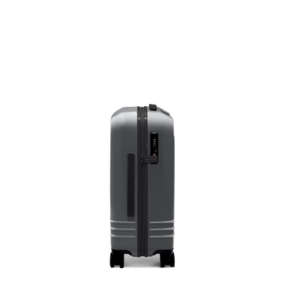 Roam Designer Collection Large Carry-On 22"