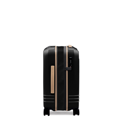 Roam Designer Collection Large Carry-on Expandable 22"