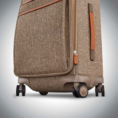 Hartmann Tweed Legend Journey Expandable Spinner Medium