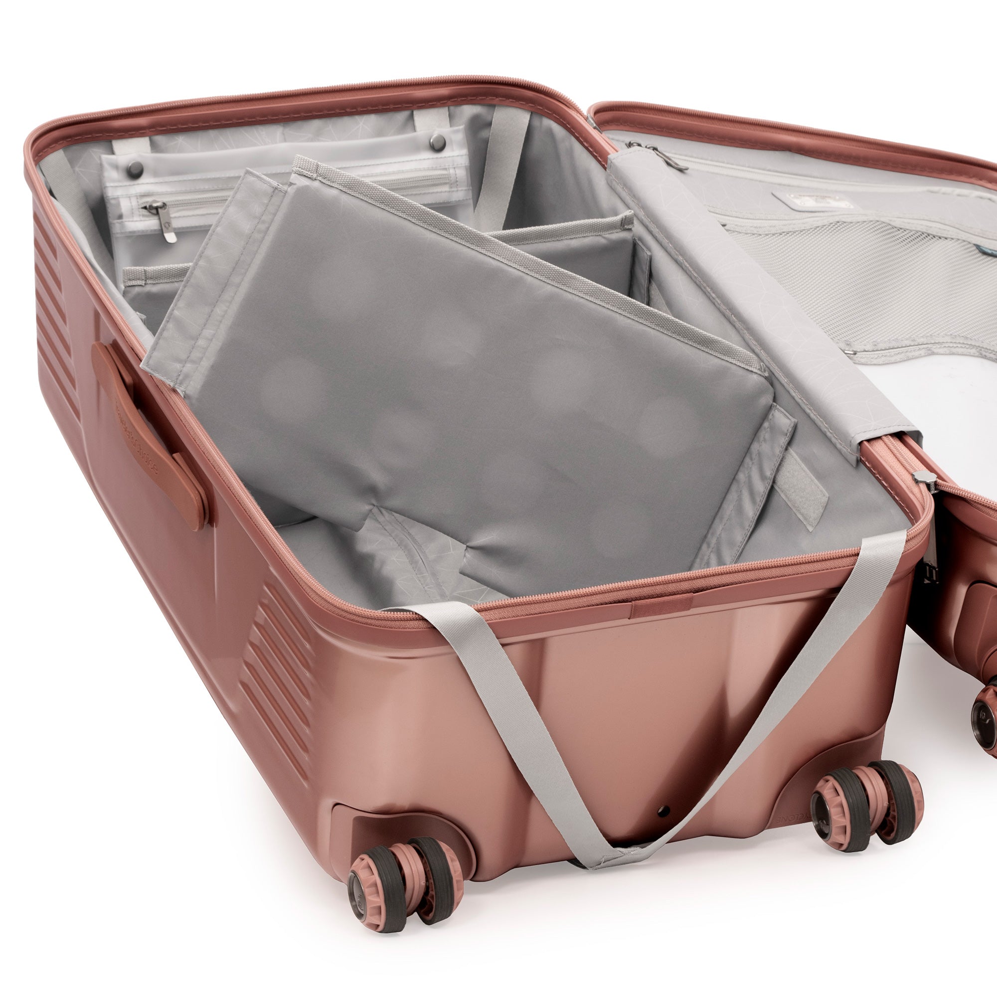 Ultimax II Medium Trunk