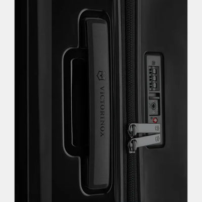 Victorinox Airox Large Hardside Case 29"