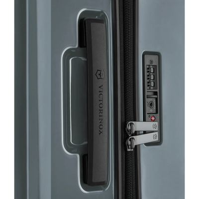 Victorinox Airox Large Hardside Case 29"