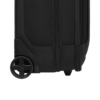 Victorinox Werks Traveler 7.0 Expandable 2-Wheel Frequent Flyer Carry-On Spinner