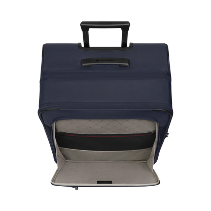 Victorinox Werks Traveler 7.0 Medium Expandable Spinner