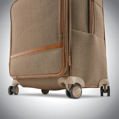 Hartmann Herringbone Deluxe Medium Journey Expandable Spinner Medium