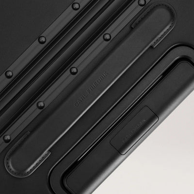 #color_black-black
