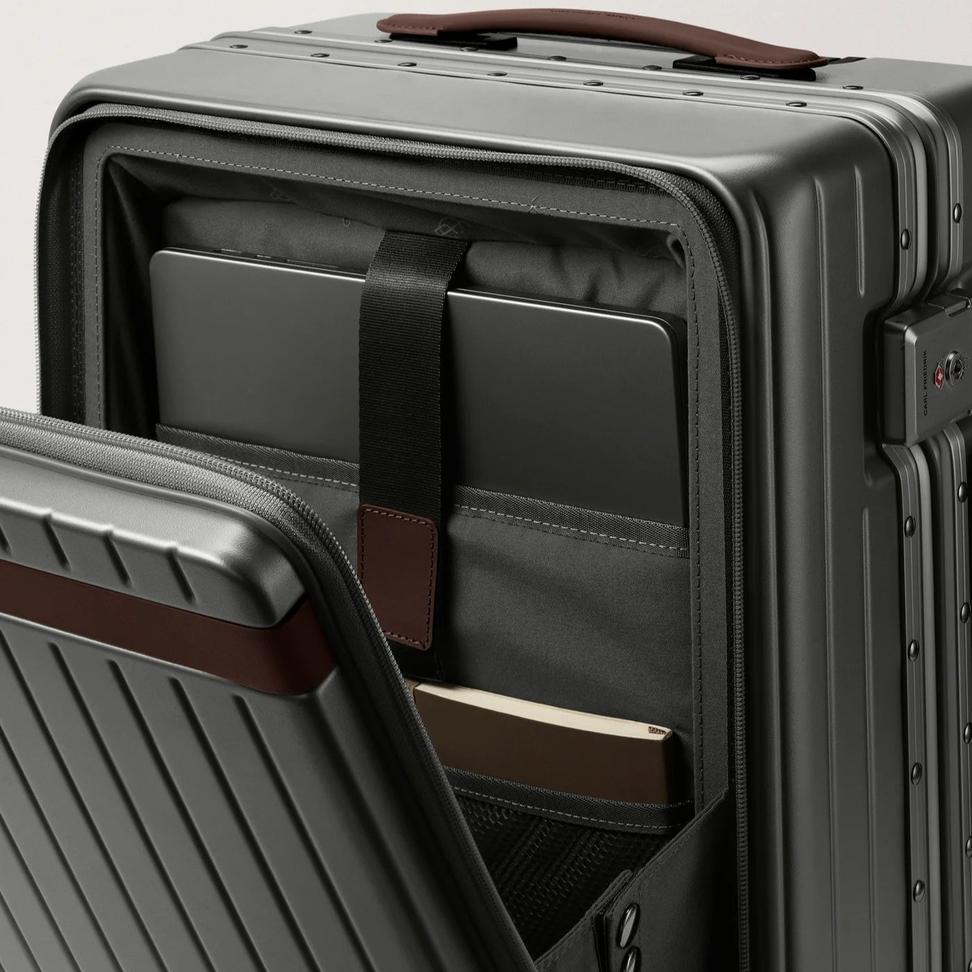 Carl Friedrik Hybrid The Carry-On X