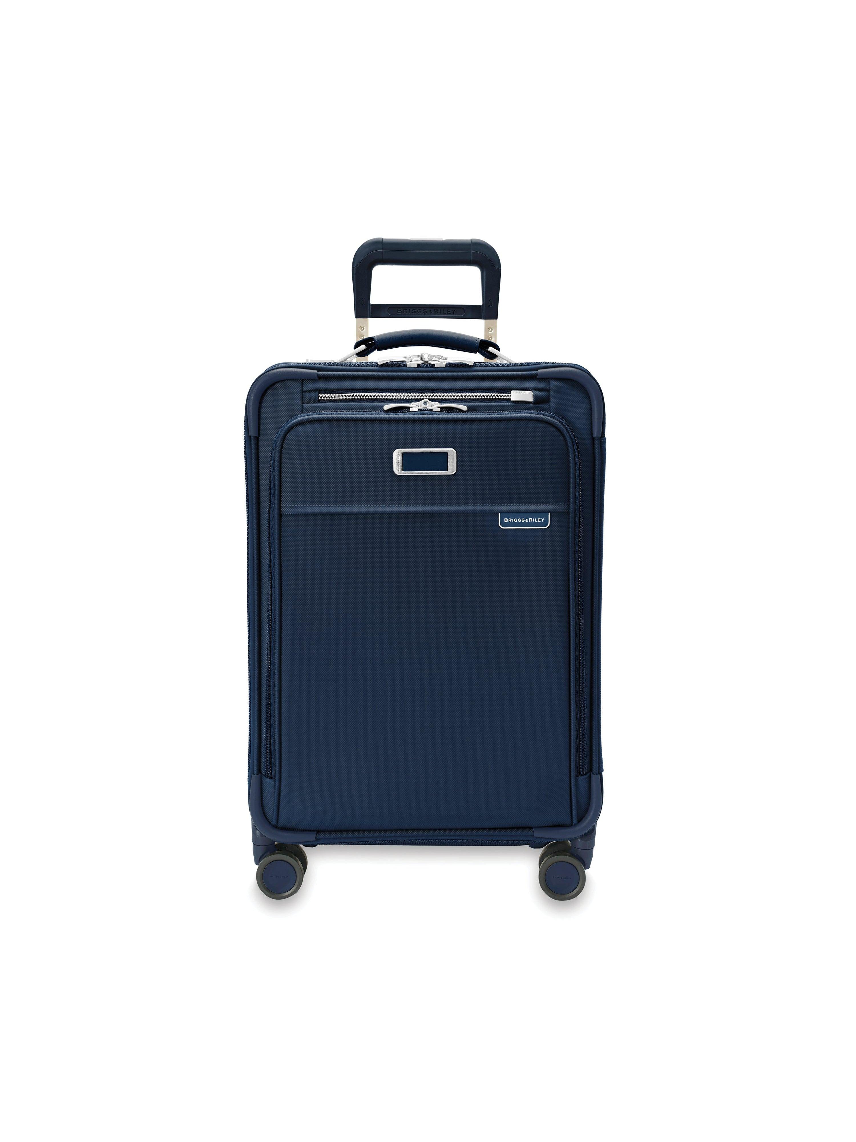 Baseline 2022 Essential Carry-on Spinner 22" - Voyage Luggage