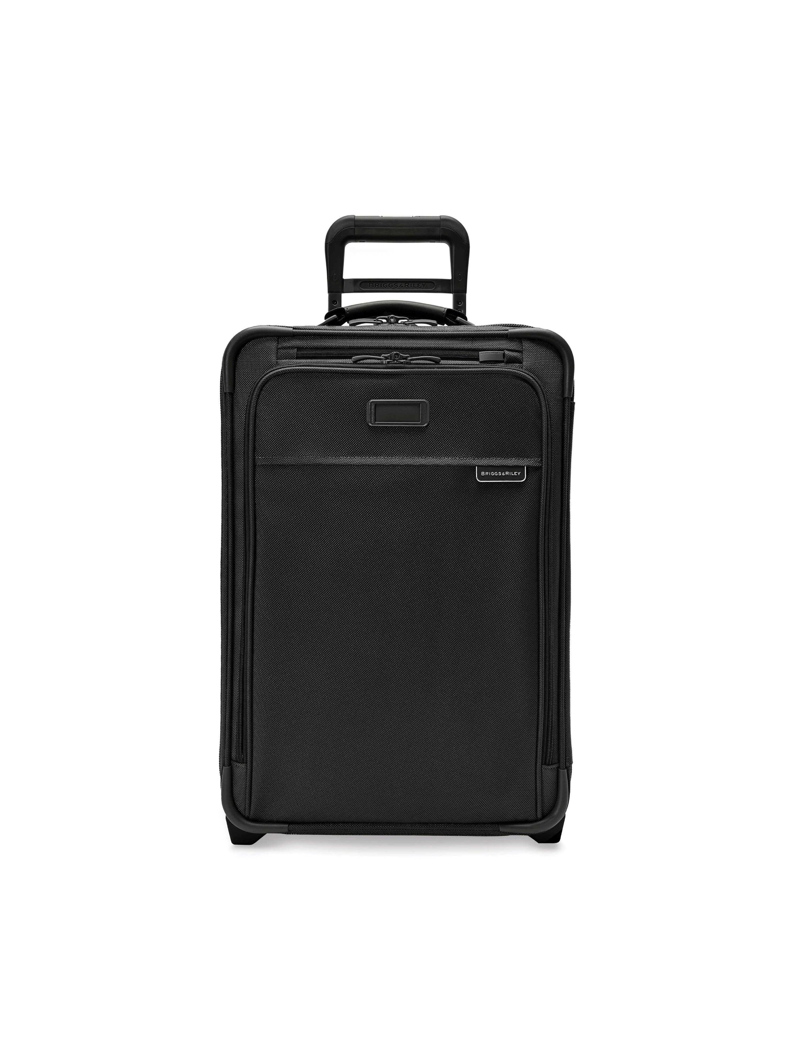 Baseline 2022 Essential 2-Wheel Carry-On 22" - Voyage Luggage