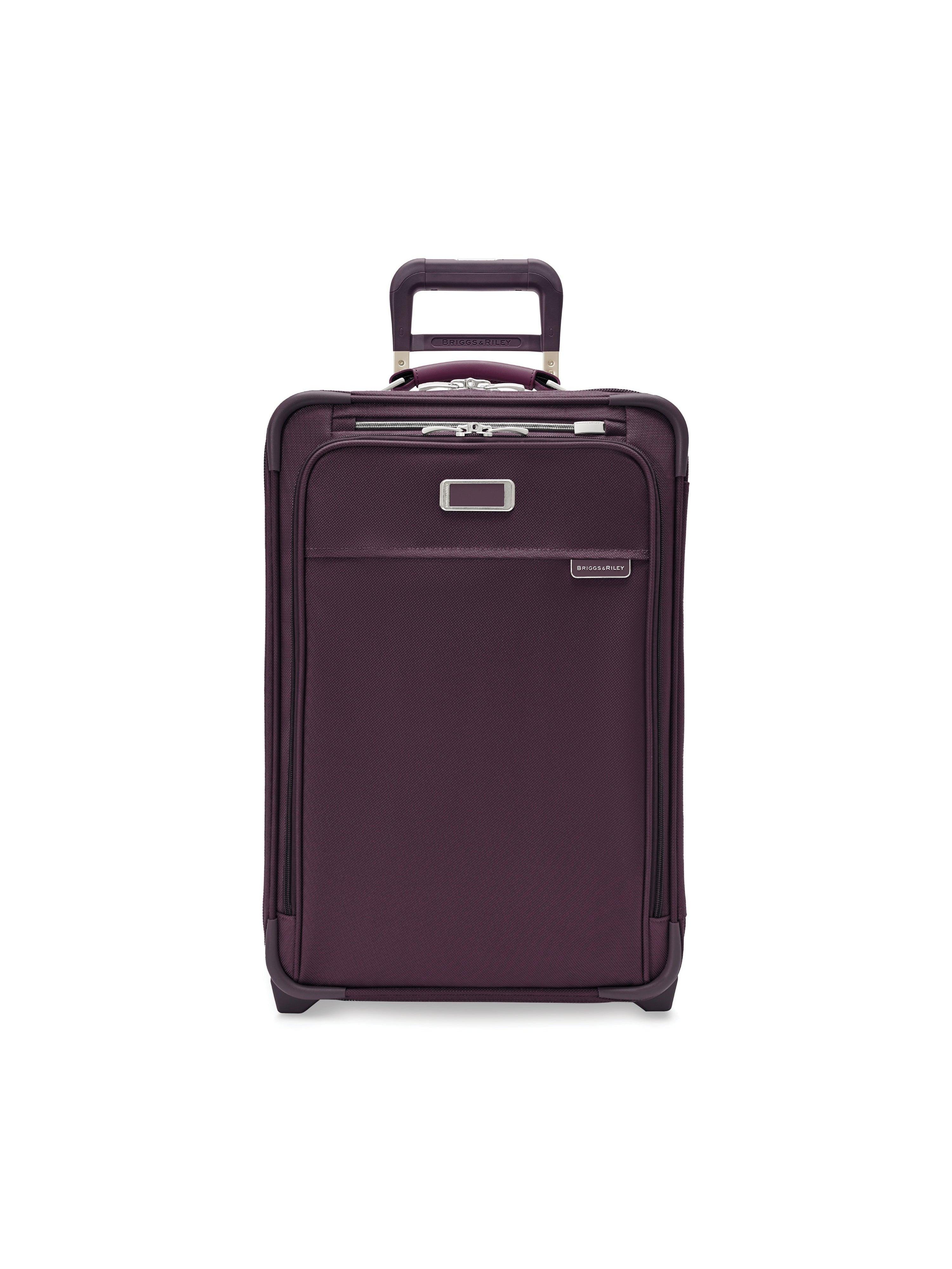 Baseline 2022 Essential 2-Wheel Carry-On 22" - Voyage Luggage