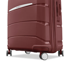 Outline Pro Carry-On Spinner 21"