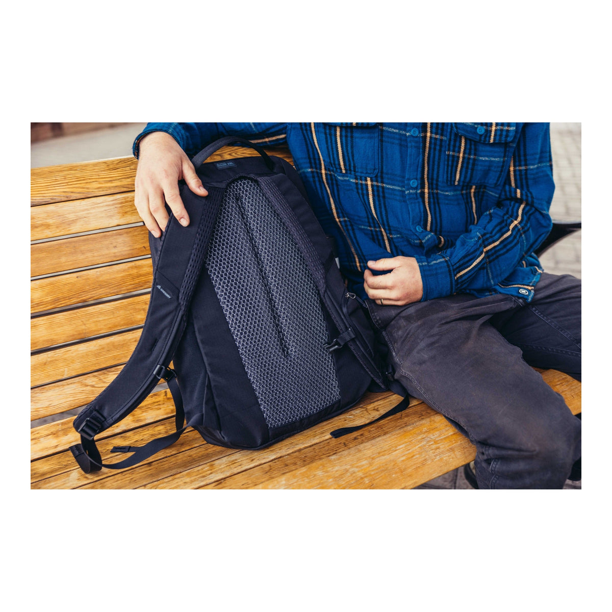 Gregory Rhune 28 Carbon Black DETAIL-2
