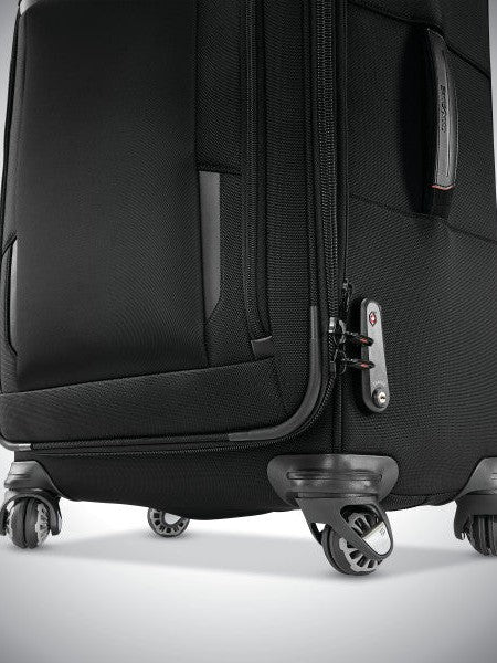 Pro Travel Expandable Softside Spinner 20"